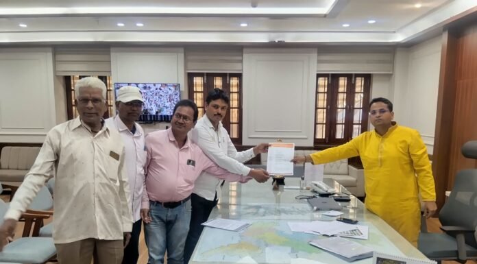 कोल्हापूरच्या विकासासाठी रेल्वे हद्दवाढ गरजेची; सर्वेक्षण अहवाल मिळवून देण्याची जिल्हाधिकाऱ्यांना विनंती